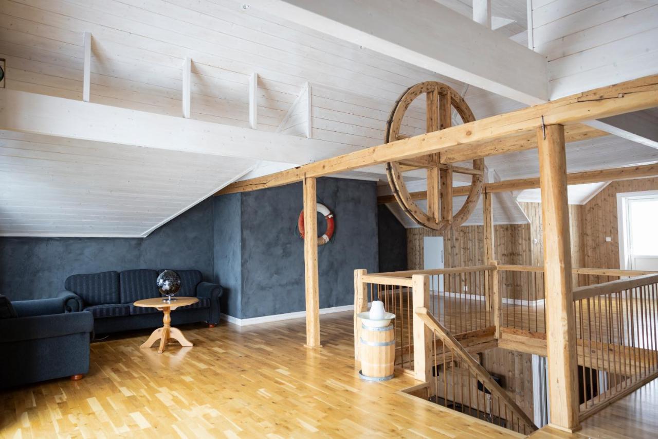 Hotel The Tide - Rorbuer Sørvågen Exteriér fotografie