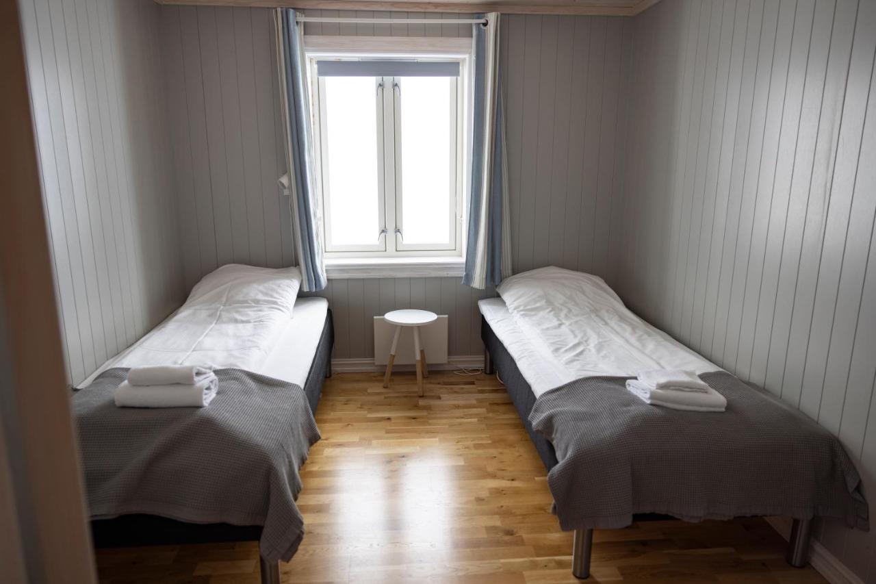 Hotel The Tide - Rorbuer Sørvågen Exteriér fotografie