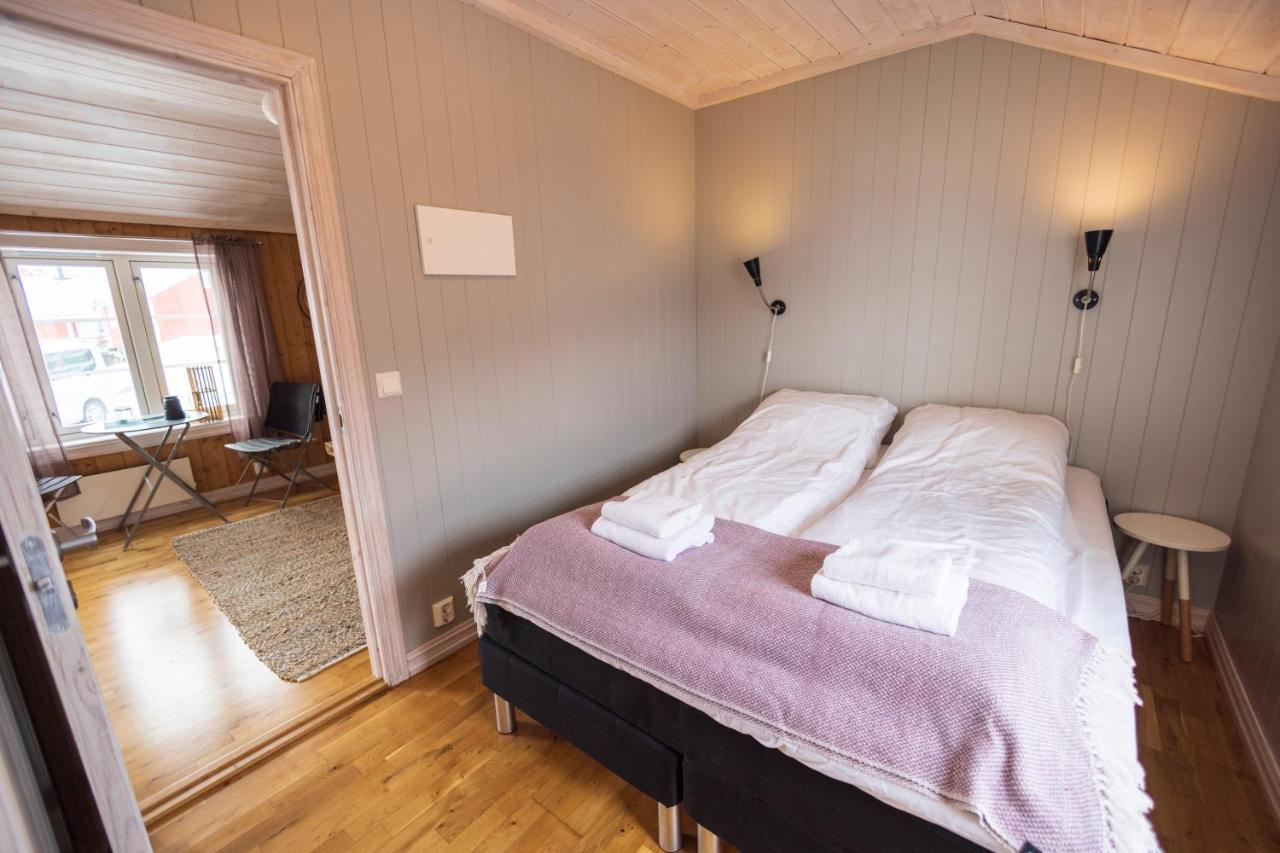 Hotel The Tide - Rorbuer Sørvågen Exteriér fotografie